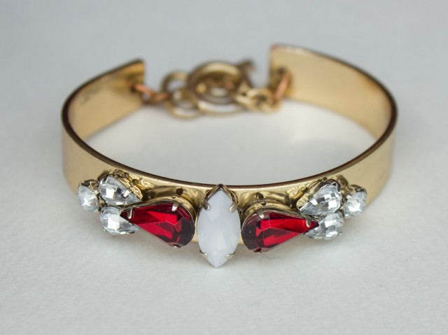 DIY|Rhinestone Embellished Bracelet